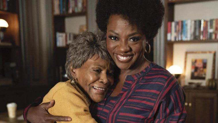 Cicely Tyson con Viola Davis in How to get away with murder